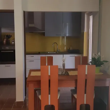 Near Centar For 2+1 At Pula, With Garden And Free Parking