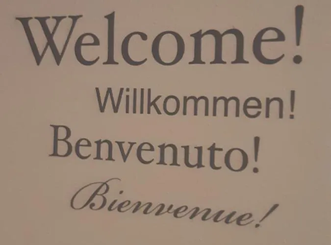 Near Centar For 2+1 At Pula, With Garden And Free Parking Apartment